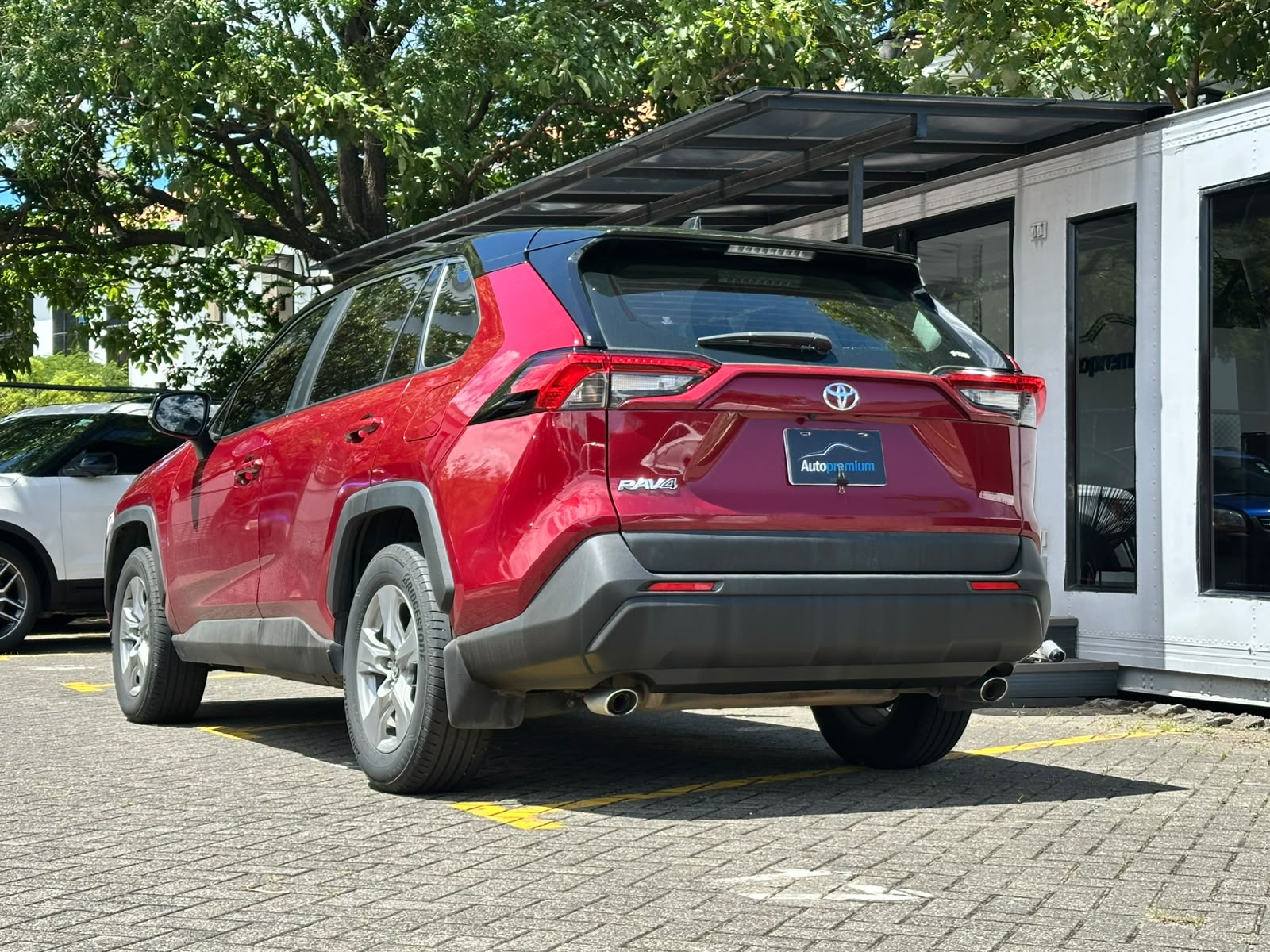 TOYOTA RAV-4 XLE