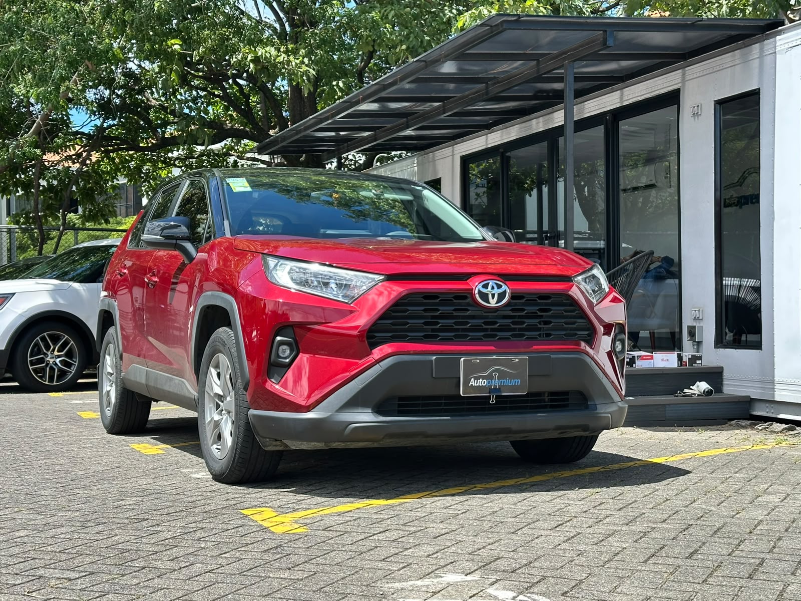 TOYOTA RAV-4 XLE